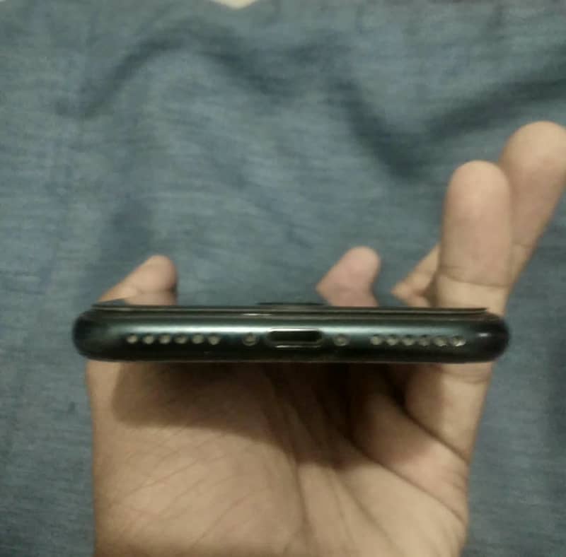 Apple iPhone SE 3
