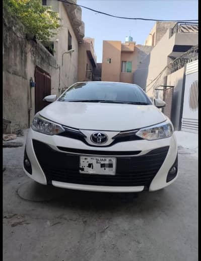 Toyota Yaris GLI ATIV CVT 1.3 for sale