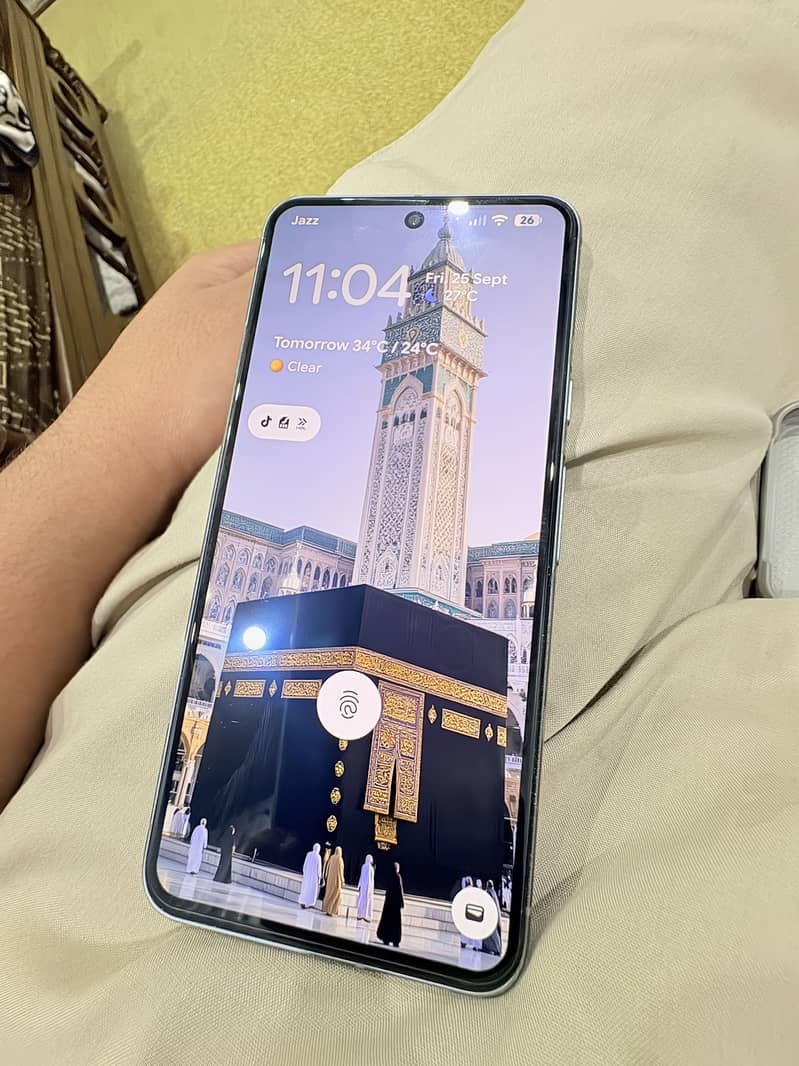 Google Pixel 8 2