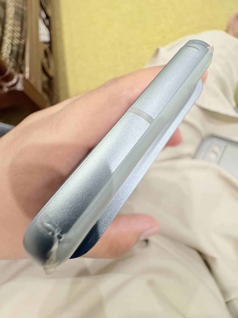 Google Pixel 8 5