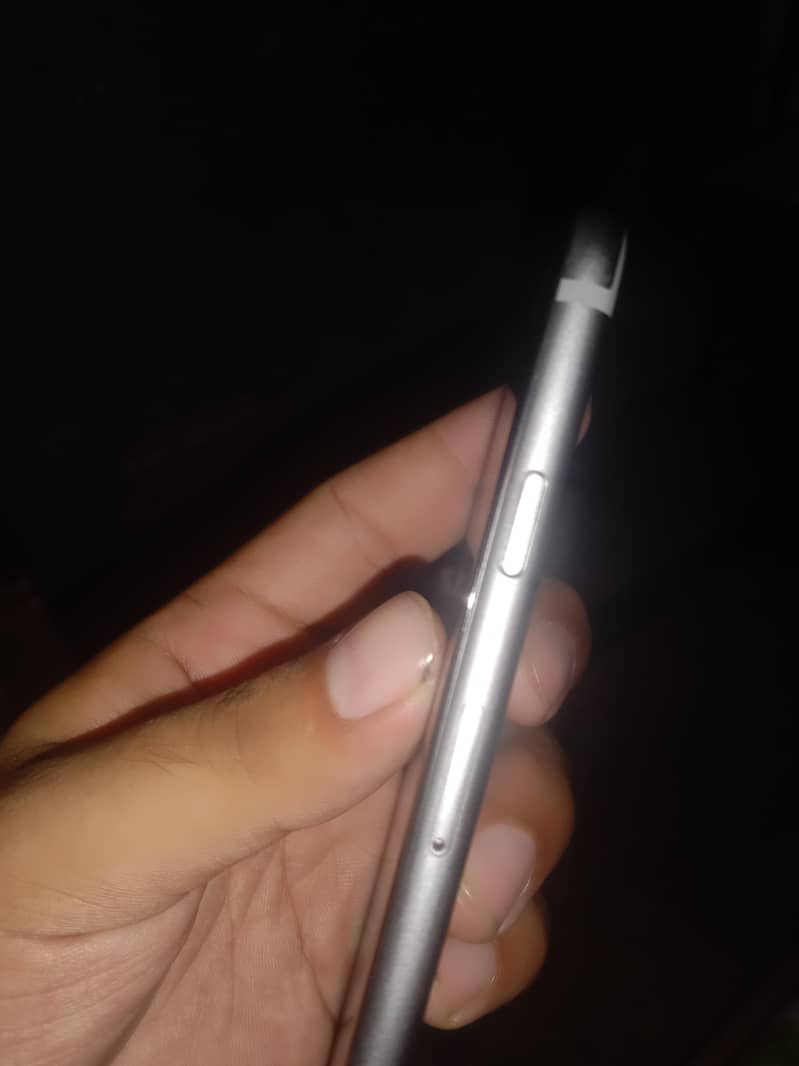 Apple iPhone 6 1