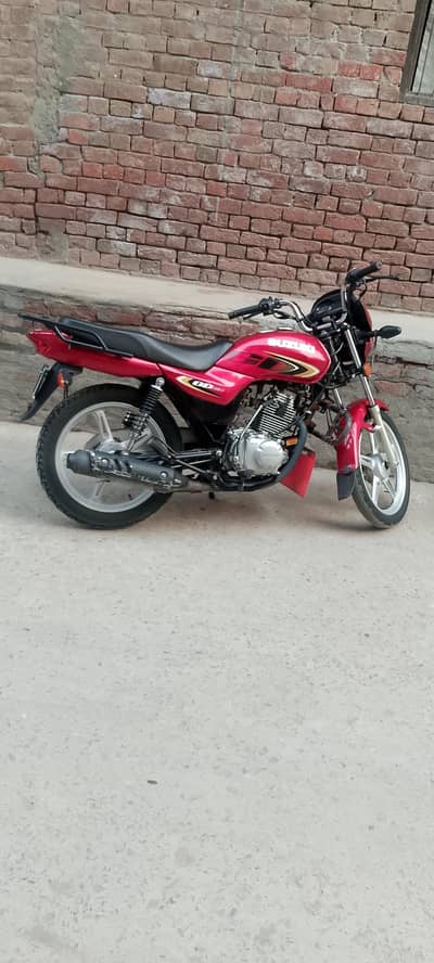 Suzuki 110gd red color good condition mere Naam hai clear hai