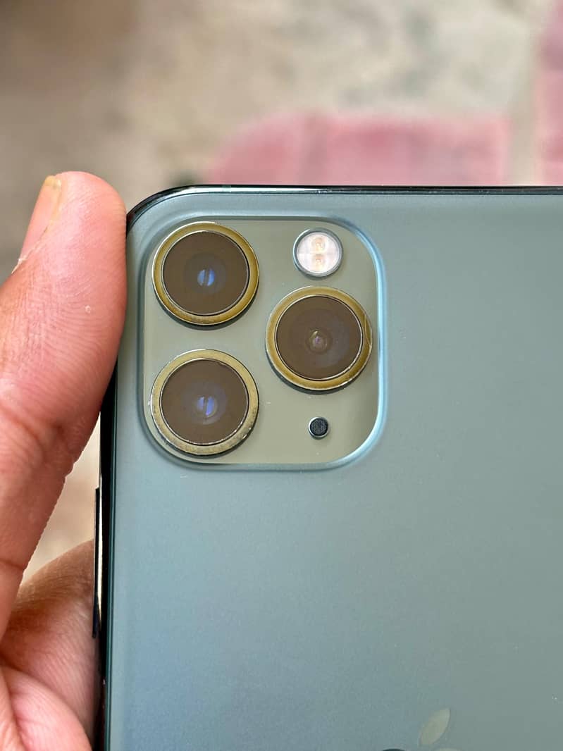 Apple iPhone 11 Pro 2
