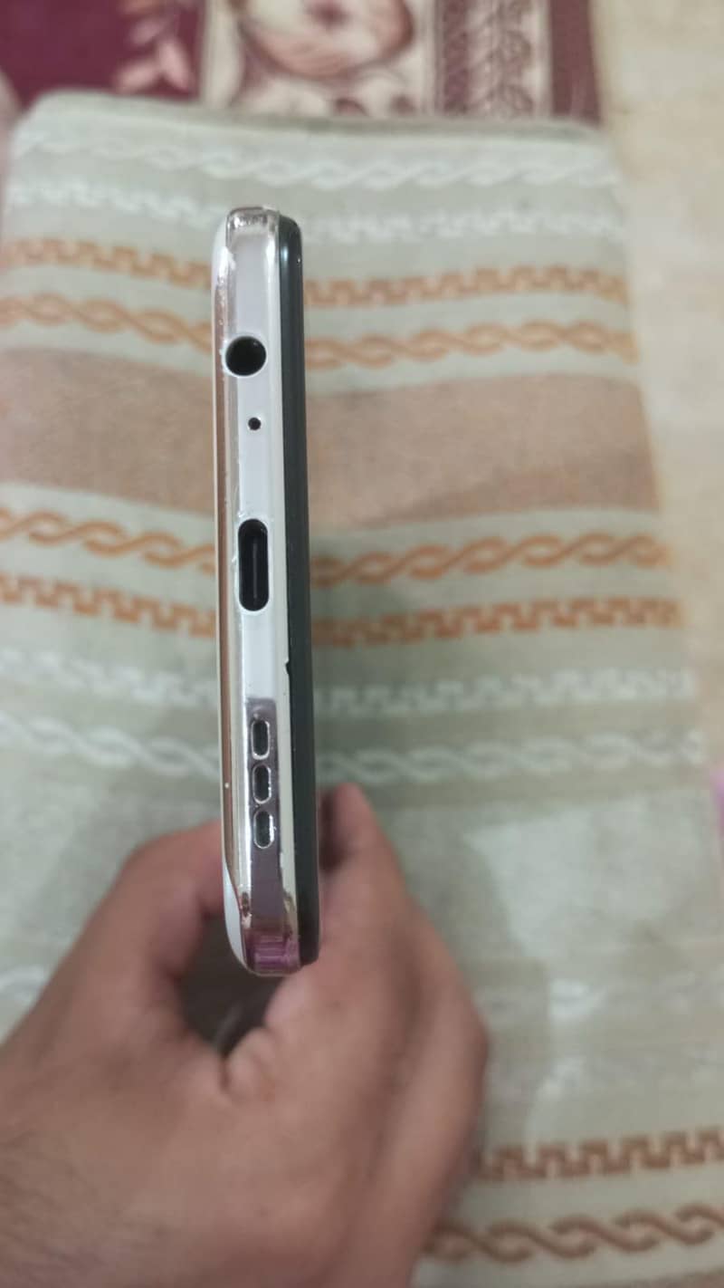 Tecno camon 18P 4