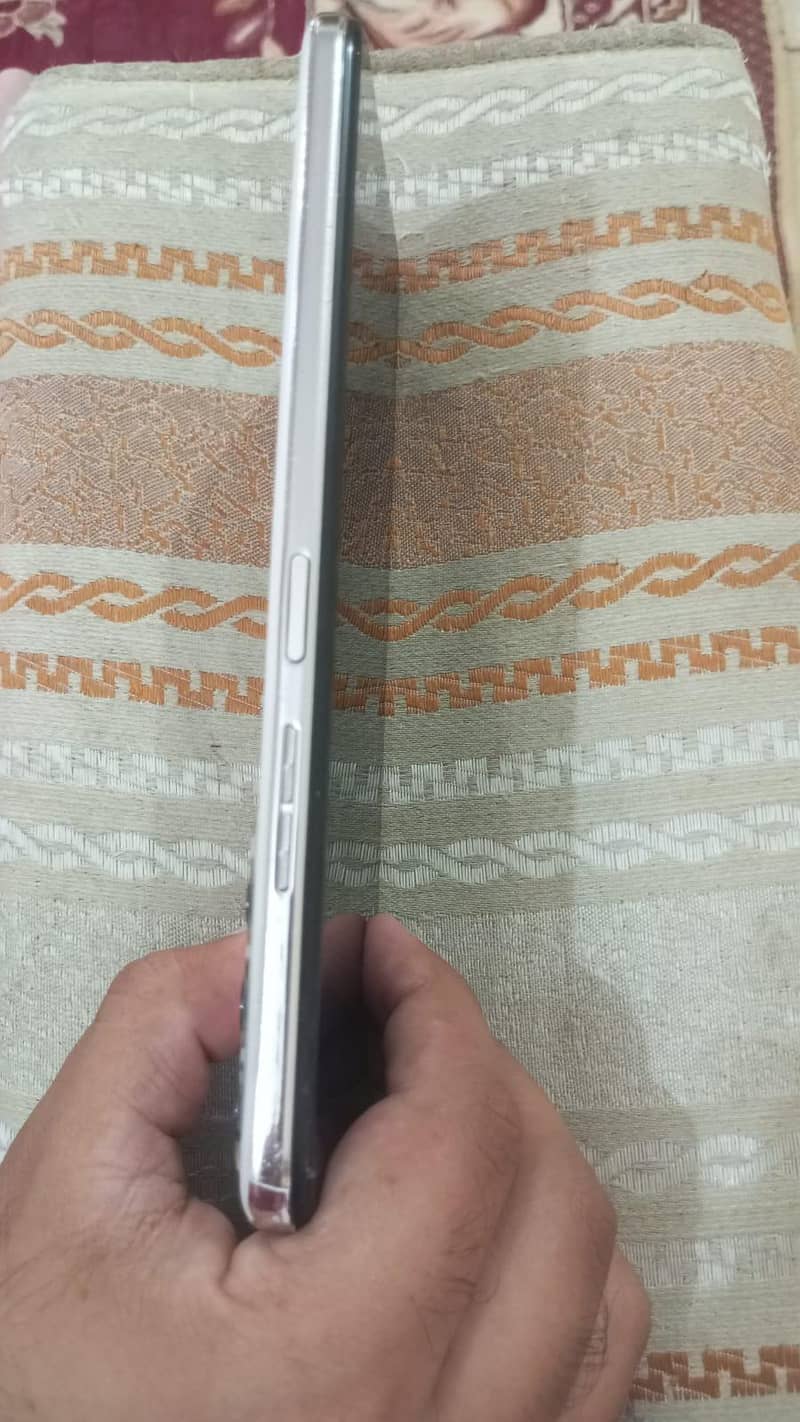 Tecno camon 18P 6