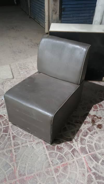 Single Seater office sofa chairs 8 pcs for Sale