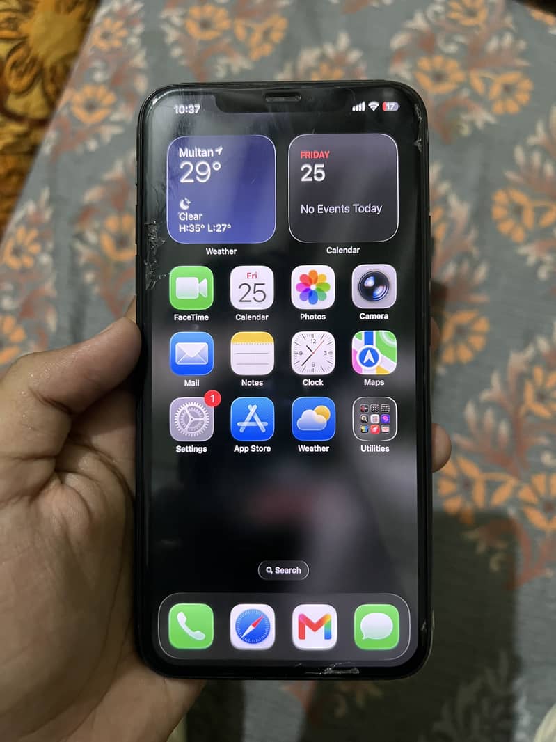 Apple iPhone 11 Pro Max 2