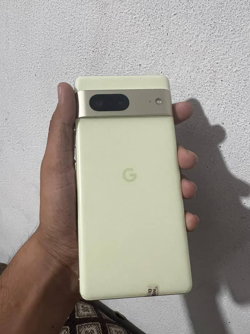 Google Pixel 7 3