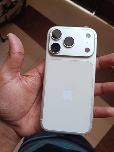 Apple iPhone 17 Pro