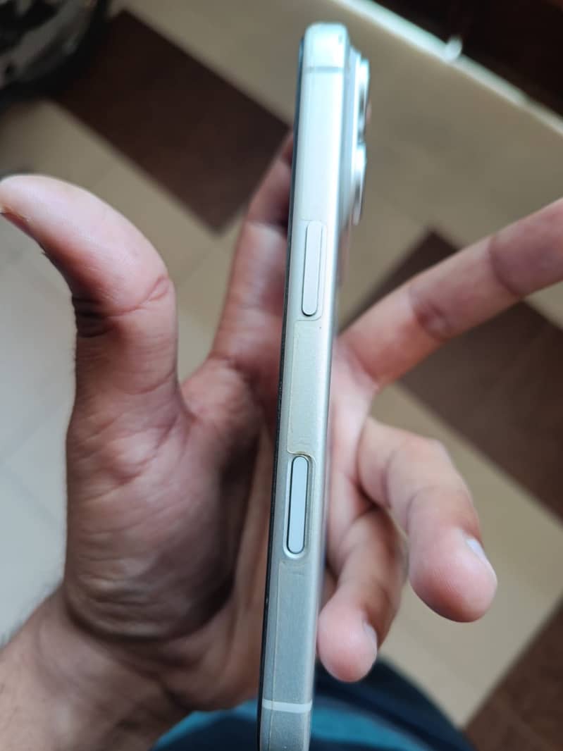 Apple iPhone 17 Pro 2
