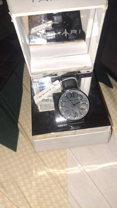 Tahari orignal pure leather wrist watch