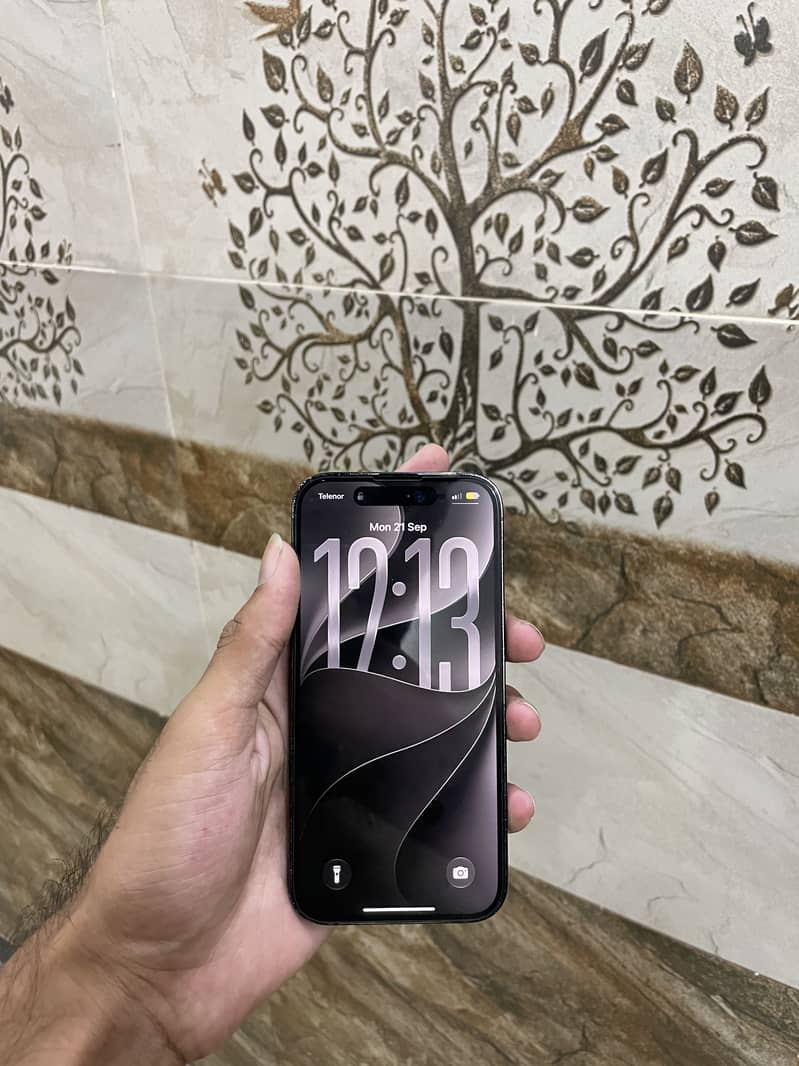 Apple iPhone 14 Pro 1