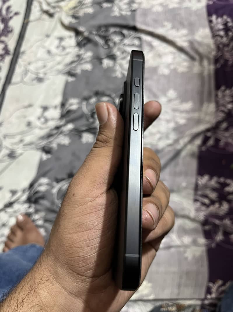 Iphone 16 Pro 3