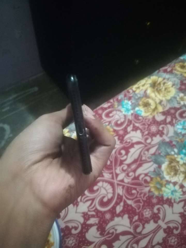 Apple iPhone 7 Plus 2