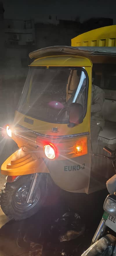 “Tez Raftar 200cc Loader Rickshaw – Excellent Condition”