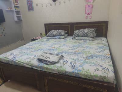bed for sale/ matress free WhatsApp 0334/0803/867