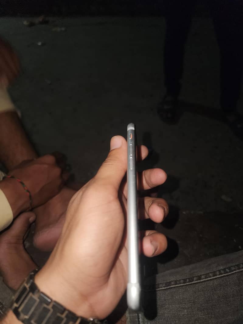 Apple iPhone 7 5