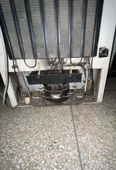 Dawlance medium large refrigrator