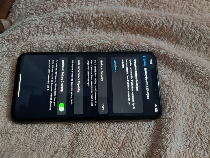 Apple iPhone XS Max 2