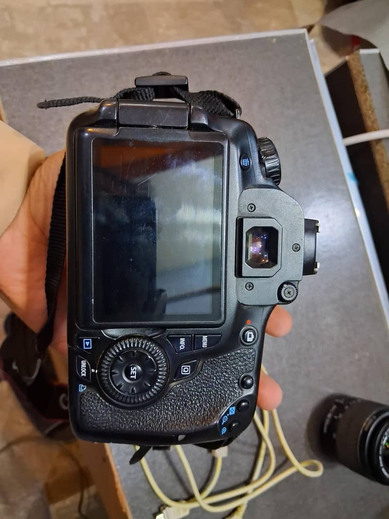 canan 60d camera 4