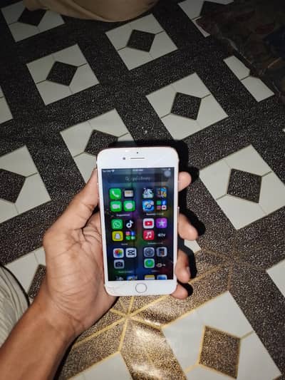 Apple iPhone 7