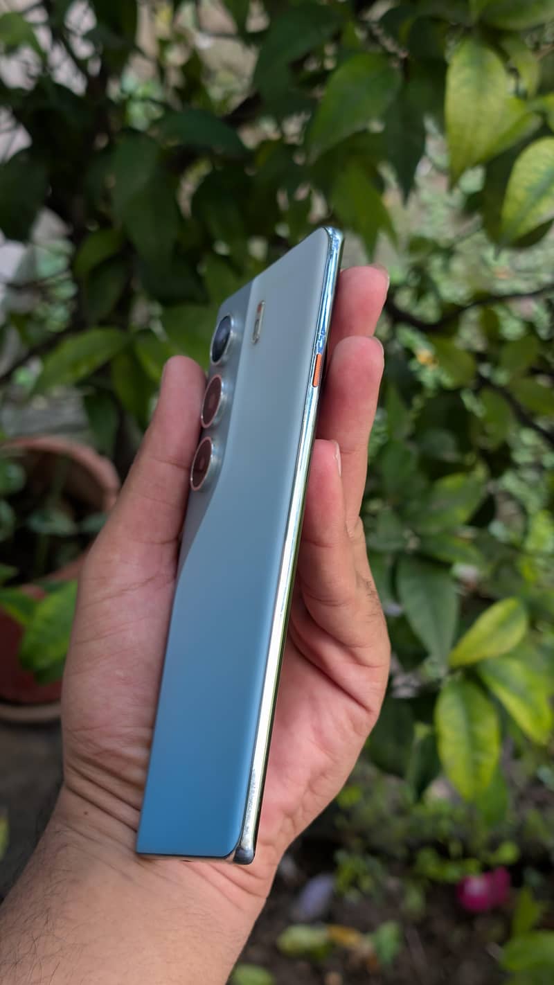 Tecno CAMON 40 Pro 2