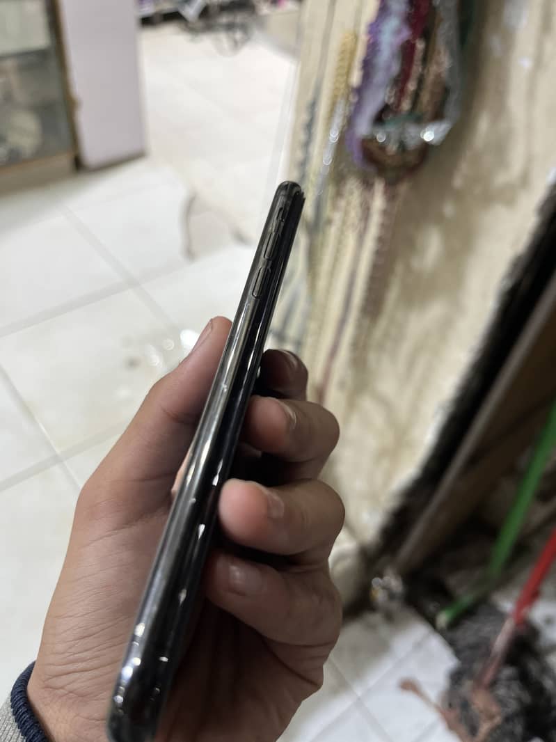 Apple iPhone X 7