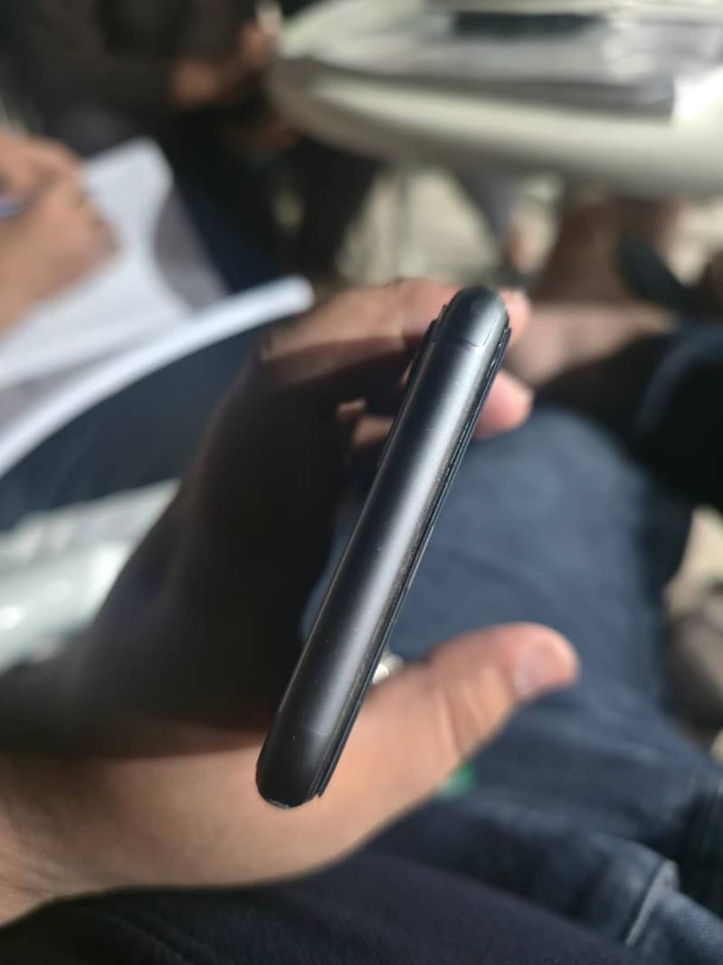 Apple iPhone 11 2