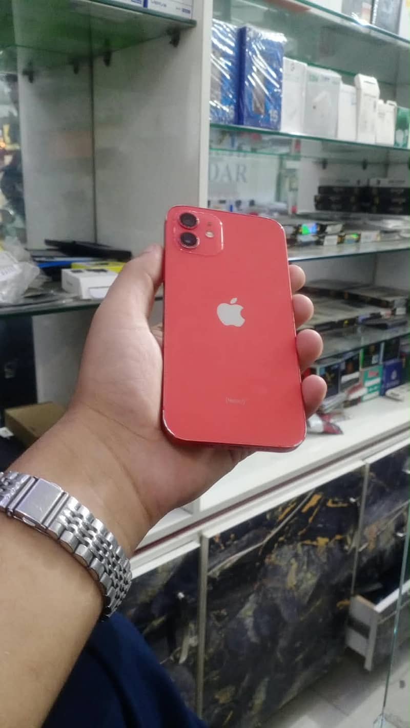 Apple iPhone 12 1