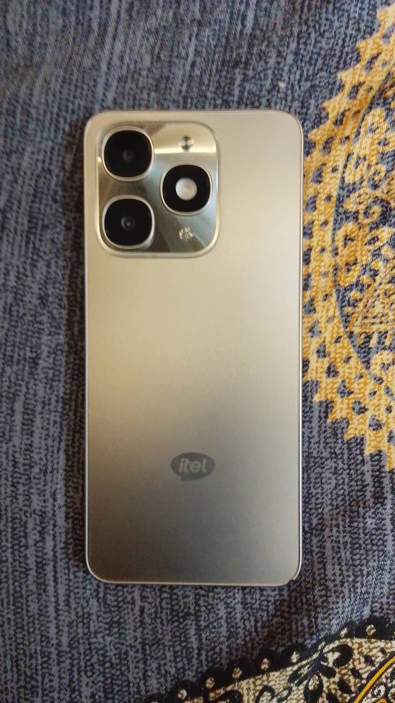Itel A90 0