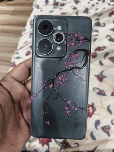 Realme 15 pro just 10 days used. complete accessories