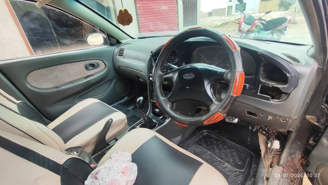 Kia spectra 16