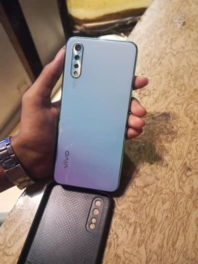 Vivo S1