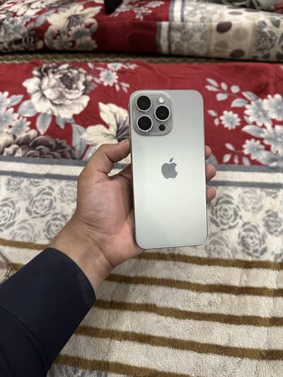 Apple iPhone 15 Pro Max