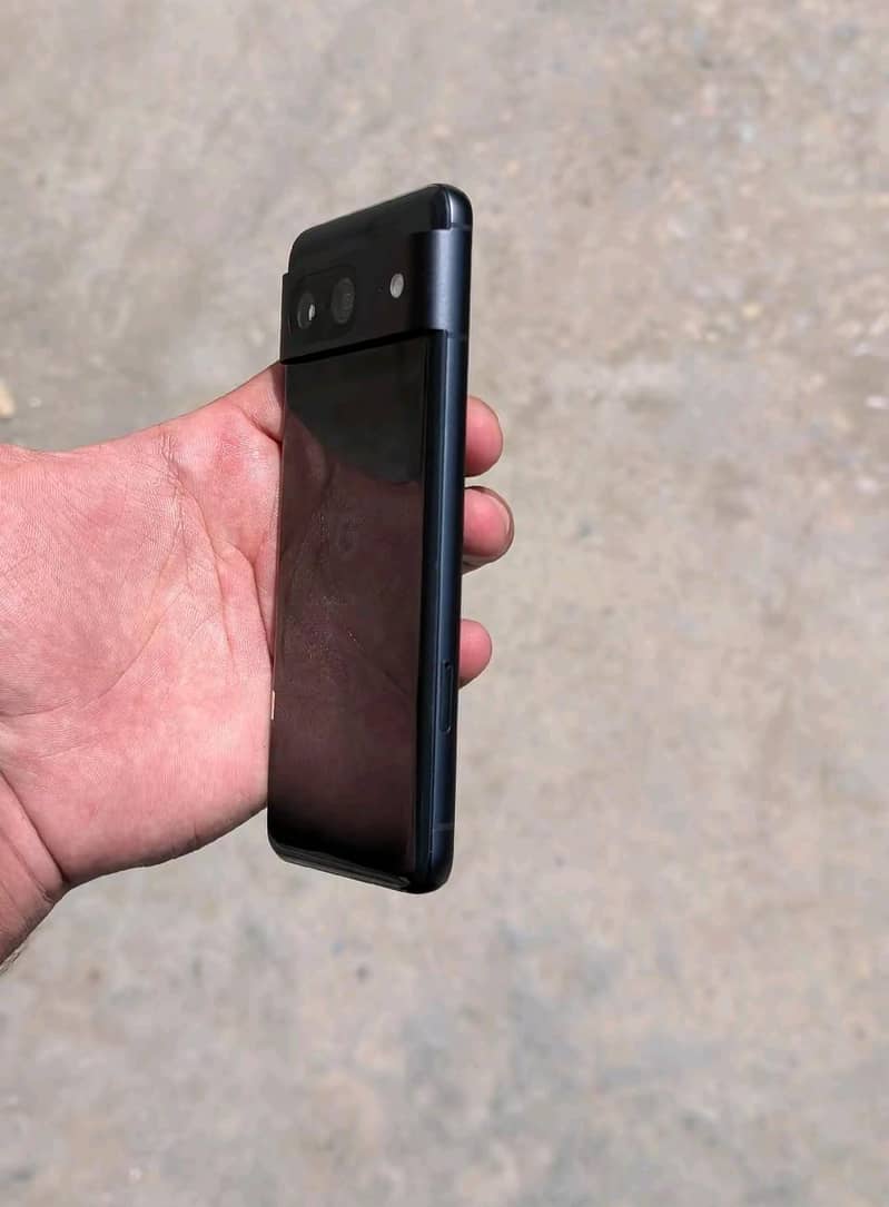 Google Pixel 8 3