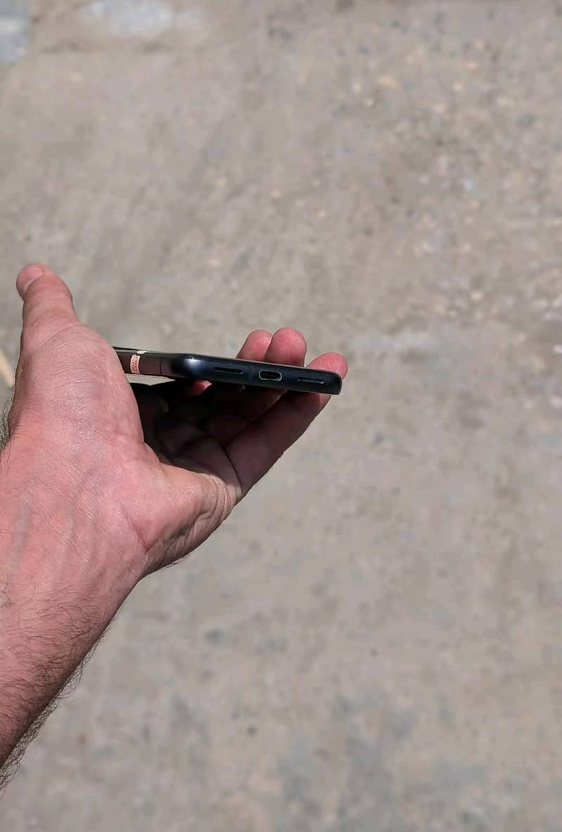 Google Pixel 8 5