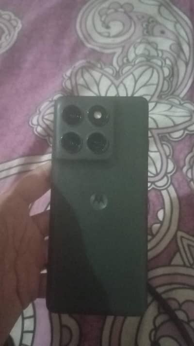 Motorola Edge 2025 complete box
