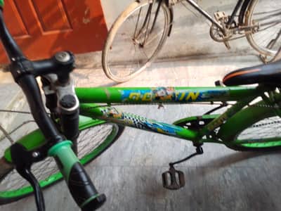 GREEN BMX
