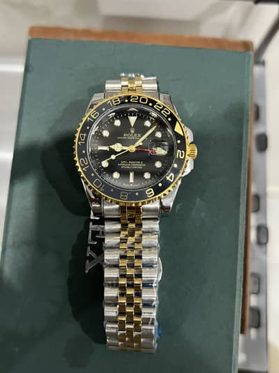 ⌚ Rolex GMT Style premium Watch – Black & Gold – New