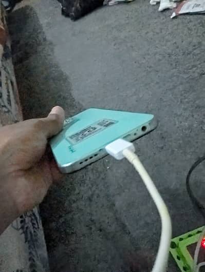 Infinix Hot 50i