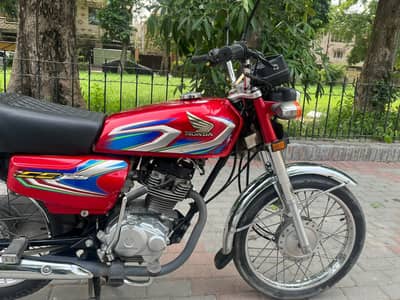 Honda CG125 bio on the spot