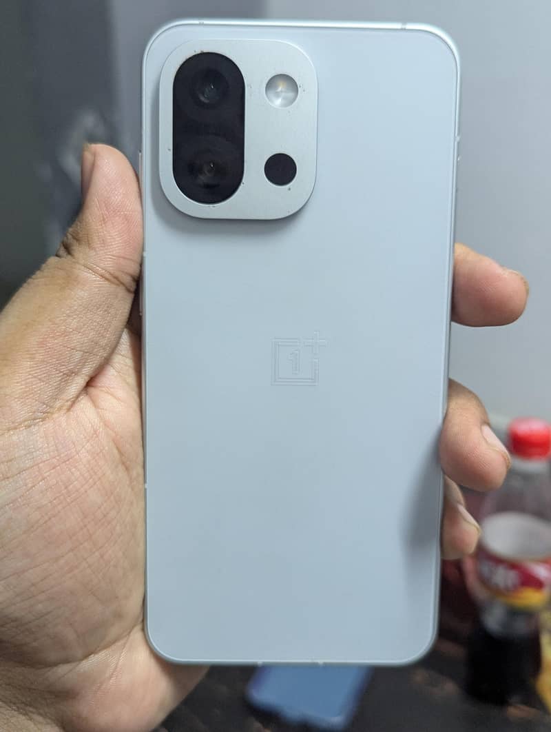 One Plus 13t 5