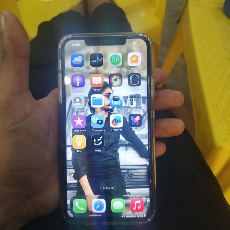 Apple iPhone 11 Pro Max 5