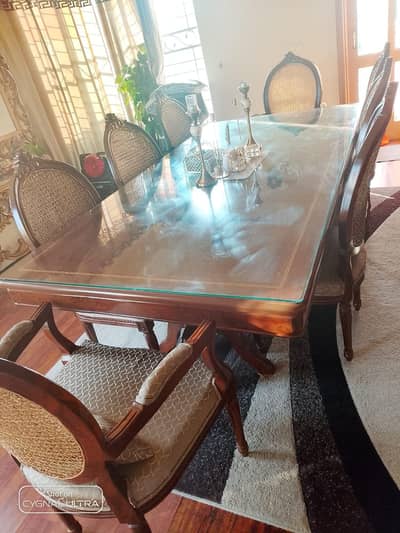 dinning table