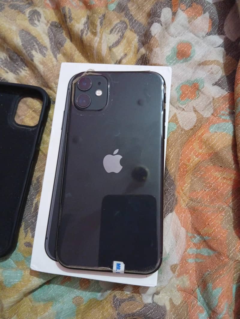 Apple iPhone 11 0