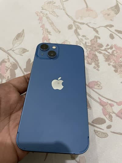 Apple iPhone 13