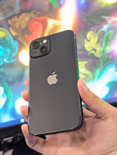 Apple iPhone 13