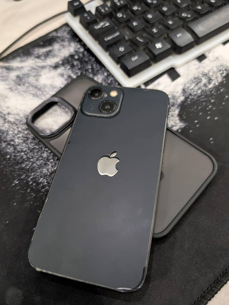 Apple iPhone 13 3