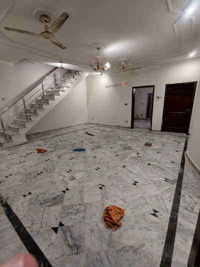 3 bedrooms basement portion for rent in E-11/1