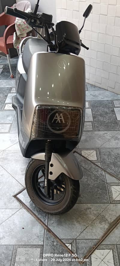 aima pulse excellent condition scooty in 9/10 condition